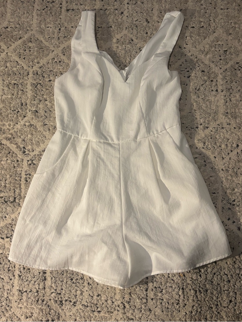 Women's ' White V-Neck Cotton Blend Romper